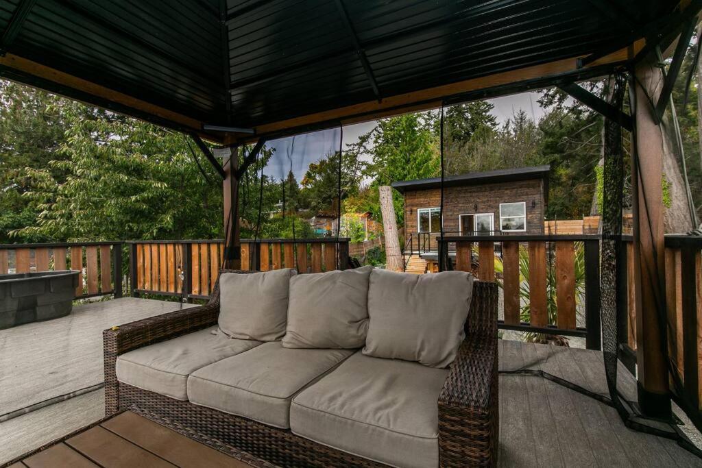 1-Bedroom Knotty Pine Cabin W Sauna & Jacuzzi Сук Екстер'єр фото