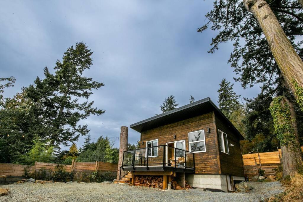 1-Bedroom Knotty Pine Cabin W Sauna & Jacuzzi Сук Екстер'єр фото
